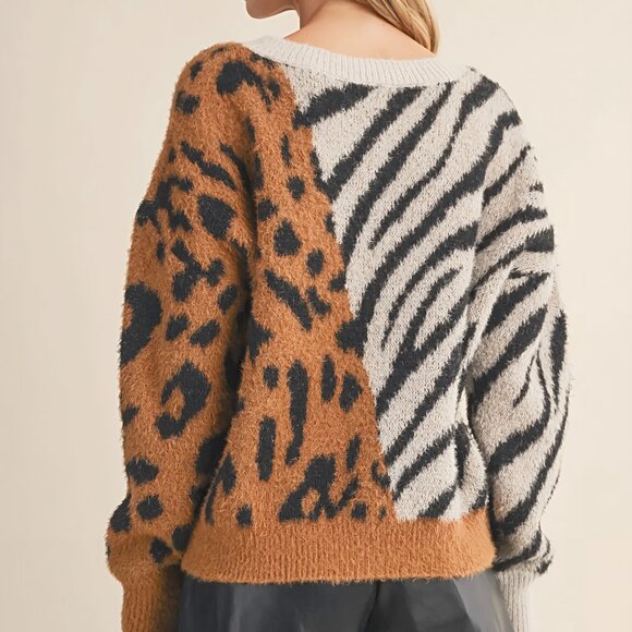 NWT LUXE Animal Print Drop Sleeve Sweater - Picture 4 of 9